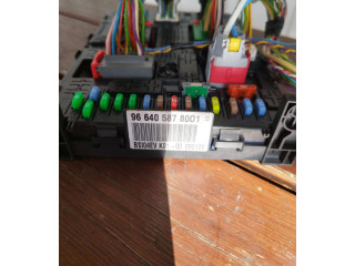 Pojistková skříňka 9664058780 Peugeot 308 SW 2010