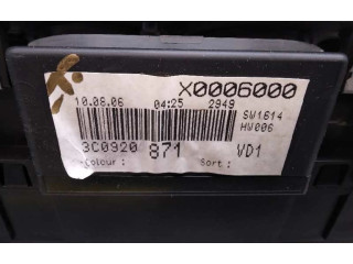 Přístrojová deska Volkswagen Passat Alltrack 2006 3C0920871