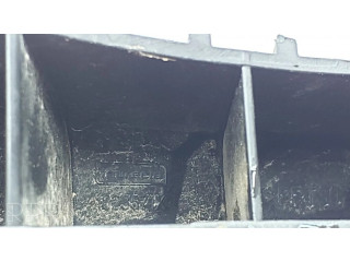 Задний держатель бампера