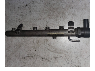 Топливная рампа 04591853AF Jeep Grand Cherokee (WK) 5.7