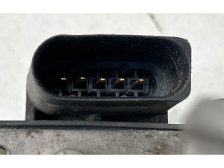 Дроссельная заслонка 04L128063P, 04L128637B   Skoda Octavia Mk3 (5E)   