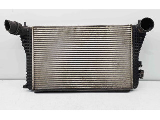 Интеркулер 1K0145927 Volkswagen Jetta V