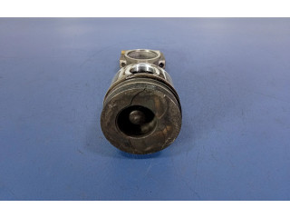 Píst    Opel Vivaro    F9Q762 