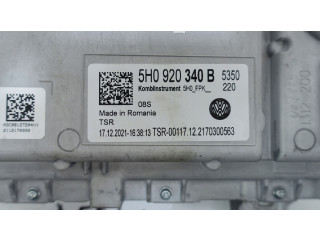 Панель приборов 5H0920340B Volkswagen Golf VIII