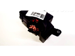 Блок предохранителей Skoda Octavia Mk2 (1Z)