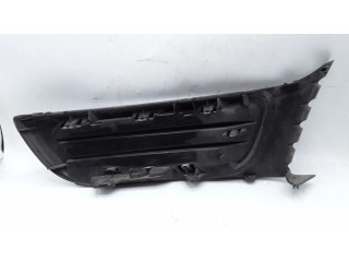 Нижняя решётка (из трех частей) Citroen C3 Picasso 99831L, 9682332477
