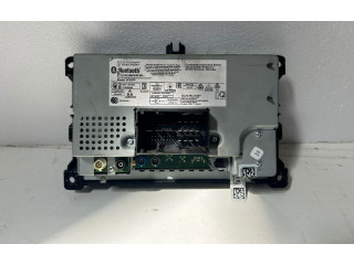 Дисплей    735695366, 00521093980   Jeep Renegade