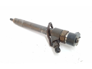 Форсунка 30750283    Volvo XC90  D 5244 T4 