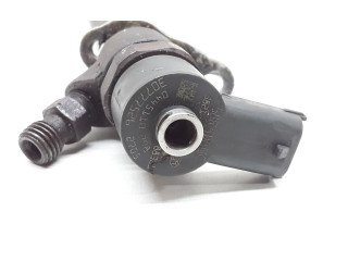 Форсунка 30777526, 0445110298    Volvo V70   