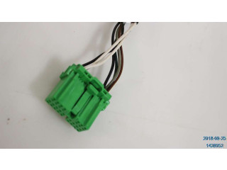 Зеркало электрическое Volvo V70 2000 - 2004 года