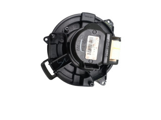 Вентилятор печки    272104788R   Renault Clio V