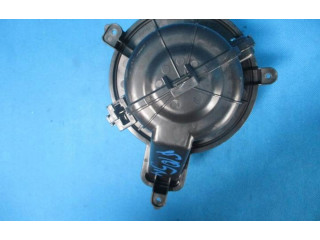 Вентилятор печки Mahindra KUV100