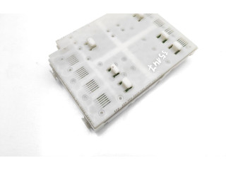 Блок предохранителей 31384931, 31384931AB Volvo S60