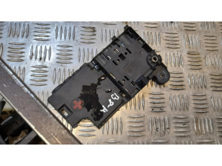 Узел подключения плюсовых проводов