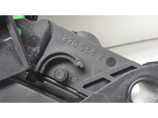 Блок управления климат-контролем 13709731   BMW 3 E30