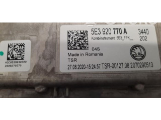 Спидометр (приборный щиток) 5E3920770A Skoda Octavia Mk4