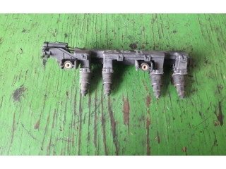 Топливная рампа    Renault Clio I  