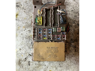 Блок предохранителей  8264113040   Toyota Corolla Verso E121    