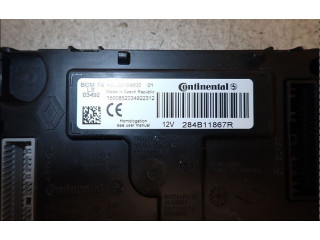 Блок предохранителей 243809584R Renault Clio IV