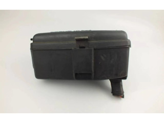 Блок предохранителей  9128576   Volvo S70  V70  V70 XC    