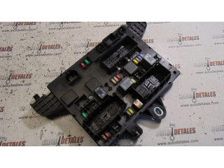 Pojistková skříňka 365927271 Vauxhall Astra 2011