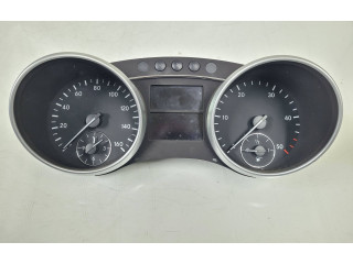 Панель приборов A1645405047, A1645402411   Mercedes-Benz ML W164       
