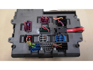 Блок предохранителей 10688710, 911944603 BMW 1 E81 E87