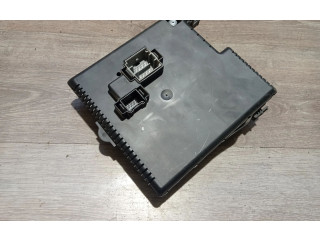 Блок предохранителей 12217799, 8676391   Volvo V70    