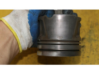 Поршень с шатуном Jaguar S-Type