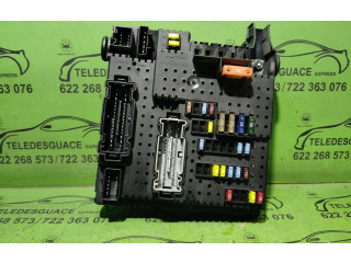 Блок предохранителей 30728512   Volvo XC90    