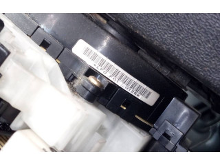 Подушка безопасности водителя LF0F010126 Mitsubishi Montero