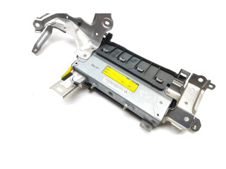 Подушка безопасности для колен 7B0455613M2A Lexus IS III XE30