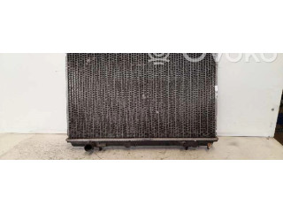 Радиатор охлаждающей жидкости Mitsubishi Carisma 2000 - 2004 года