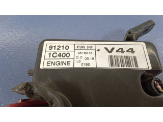 Блок предохранителей  912101C400   Hyundai Getz    