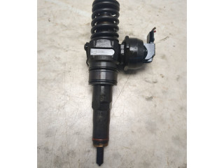 Форсунка 0414720215    Audi A3 S3 A3 Sportback 8P  CAYC 