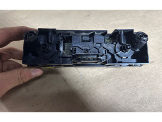 Блок управления климат-контролем Skoda Fabia Mk3 (NJ)