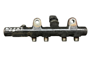 Vstřikovací lišta 175215346R, H8201157327 Renault Clio IV