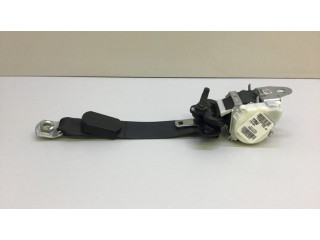 Задний ремень безопасности