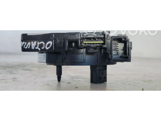 Подрулевой шлейф SRS 5Q1953549D Skoda Octavia Mk4