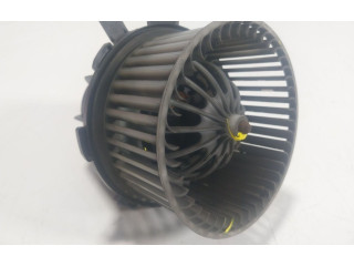 Вентилятор печки    8K1820021C, 8K1820021   Audi Q5 SQ5