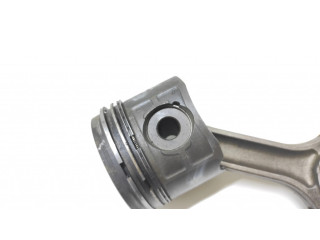 Píst BMW 5 E39 pro naftový motor 3.0 M57 M57/DP71/430/267T/2M