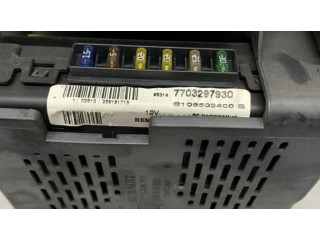 Блок предохранителей 7703397911, 1096046   Renault Scenic I    