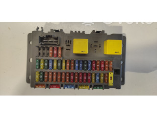 Блок предохранителей 518174503, 150450281099 Rover 75
