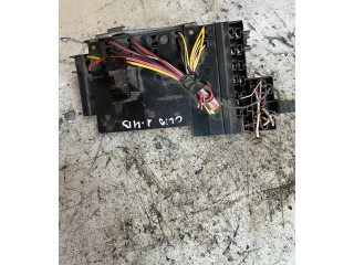 Блок предохранителей P7700411319C, 423030D029   Renault Clio II    