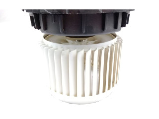 Вентилятор печки    DT116625160, 272104788R   Renault Clio V