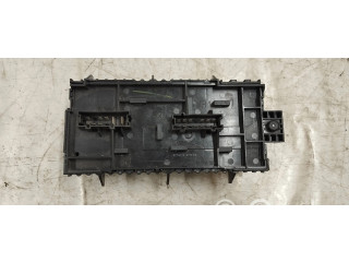 Блок предохранителей A1669068201   Mercedes-Benz GL X166    