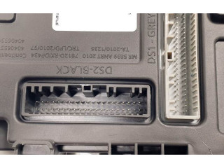 Pojistková skříňka 284B10364R Renault Captur 2019