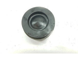 Поршень с шатуном 03L107065J, 03L107065J Volkswagen Caddy