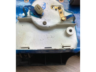 Přístrojová deska  Audi 80 90 B2 1978 81117434, 88471066  