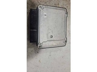 Блок управления двигателя 045906013B, 045906013E   Skoda Fabia Mk2 (5J)